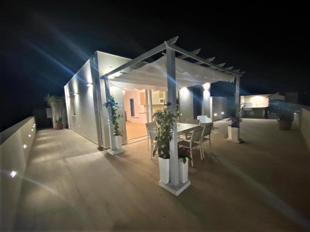 Rossini Penthouse Apartment Cagliari Ngoại thất bức ảnh